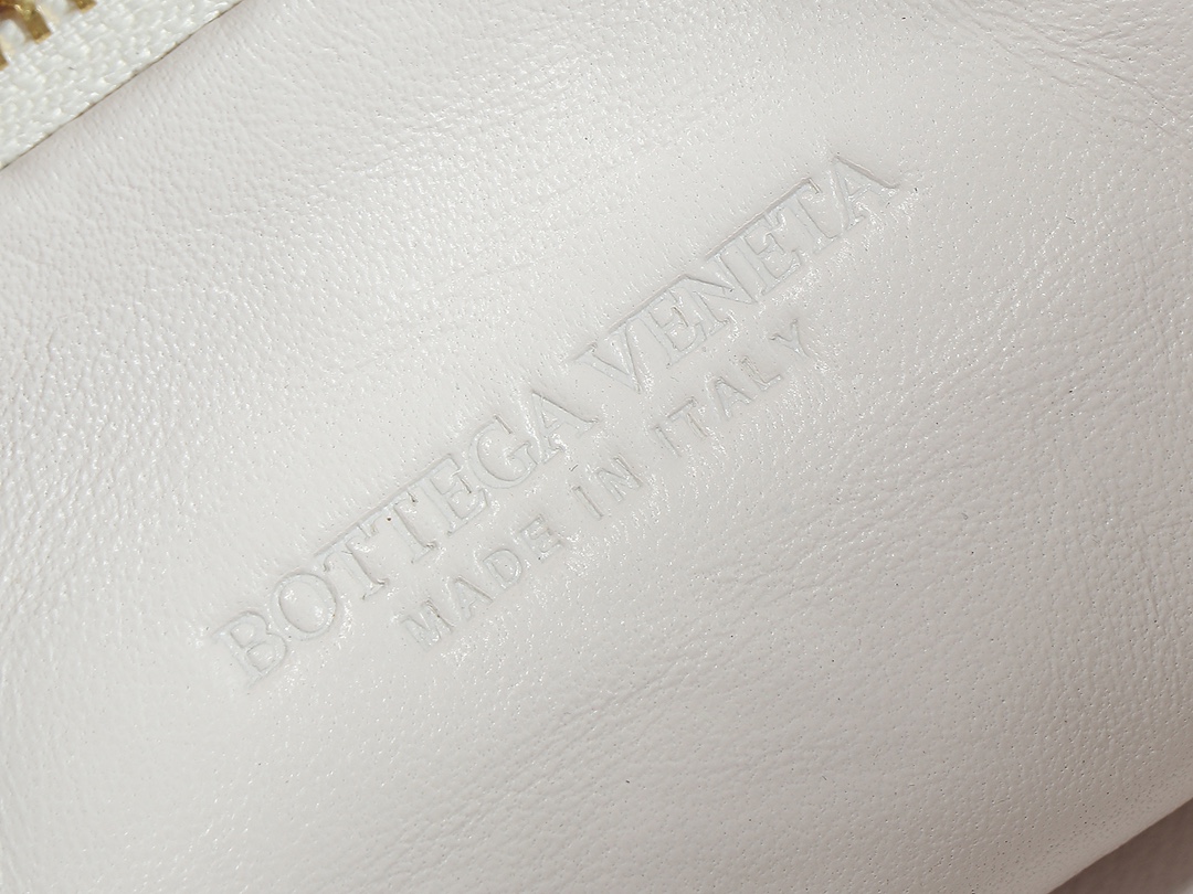 Bottega Veneta Hobo Bags